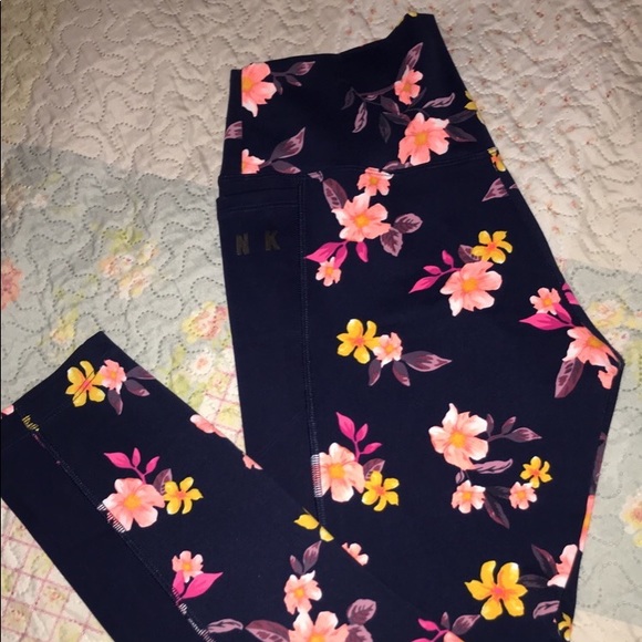 pink victoria secret leggings - Picture 2 of 6